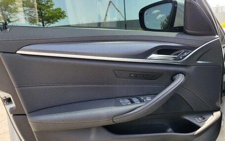 BMW 5 серия, 2022 год, 3 333 000 рублей, 18 фотография