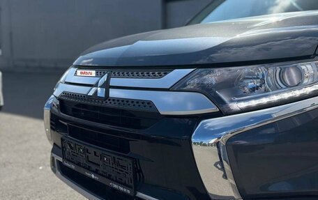 Mitsubishi Outlander III рестайлинг 3, 2021 год, 2 100 000 рублей, 2 фотография