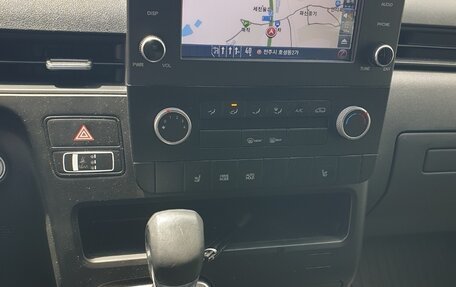 Hyundai Staria, 2022 год, 2 800 000 рублей, 13 фотография