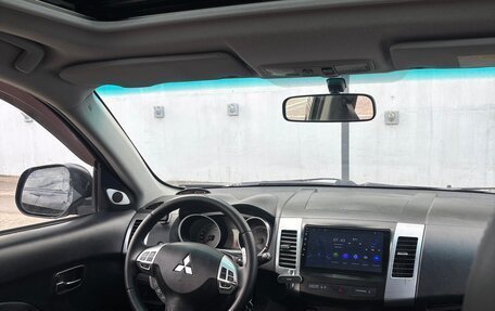 Mitsubishi Outlander III рестайлинг 3, 2008 год, 888 000 рублей, 12 фотография