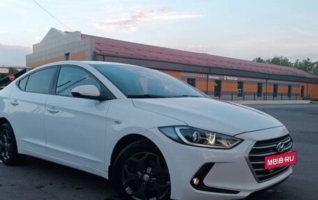 Hyundai Elantra VI рестайлинг, 2018 год, 1 760 000 рублей, 7 фотография