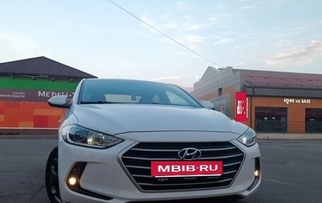 Hyundai Elantra VI рестайлинг, 2018 год, 1 760 000 рублей, 4 фотография