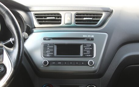 KIA Rio III рестайлинг, 2015 год, 895 000 рублей, 10 фотография