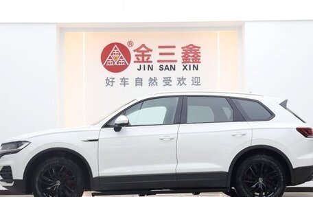Volkswagen Touareg III, 2021 год, 3 535 000 рублей, 2 фотография