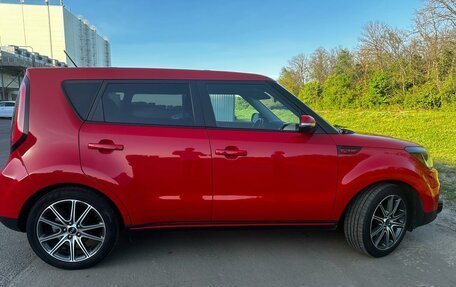 KIA Soul II рестайлинг, 2018 год, 1 920 000 рублей, 4 фотография