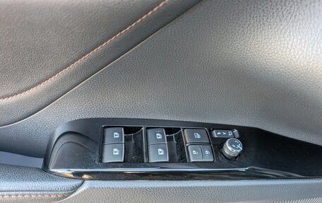 Toyota Camry, 2020 год, 2 470 000 рублей, 12 фотография