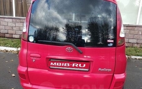Toyota FunCargo, 2004 год, 470 000 рублей, 4 фотография