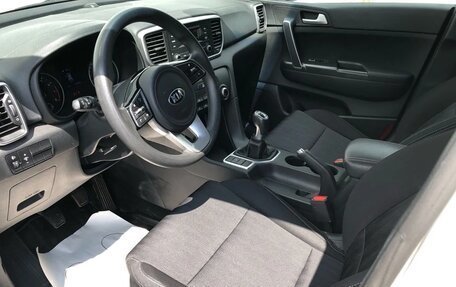 KIA Sportage IV рестайлинг, 2018 год, 1 880 000 рублей, 9 фотография