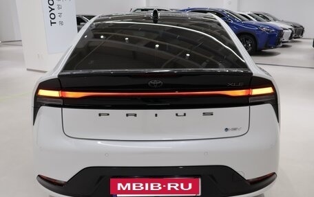 Toyota Prius IV XW50, 2024 год, 3 620 013 рублей, 8 фотография