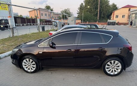 Opel Astra J, 2015 год, 1 130 000 рублей, 5 фотография