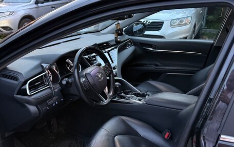 Toyota Camry, 2019 год, 2 500 000 рублей, 3 фотография