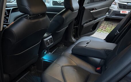 Toyota Camry, 2019 год, 2 500 000 рублей, 4 фотография