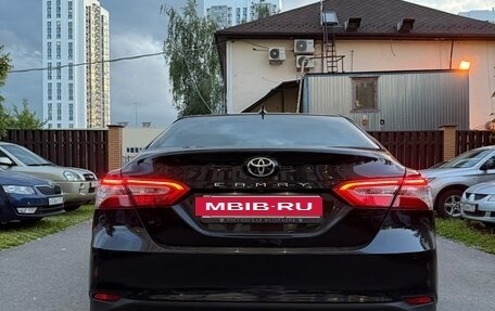 Toyota Camry, 2019 год, 2 500 000 рублей, 7 фотография