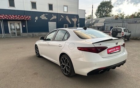 Alfa Romeo Giulia II, 2018 год, 1 980 000 рублей, 6 фотография