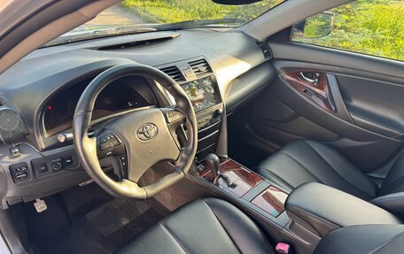 Toyota Camry, 2006 год, 1 350 000 рублей, 8 фотография