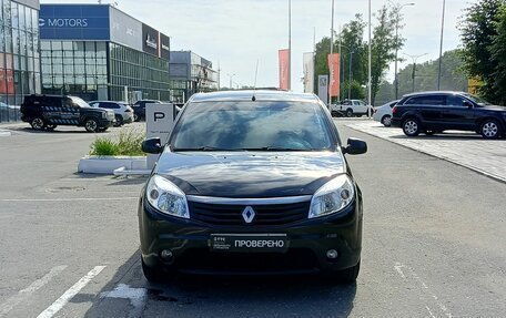 Renault Sandero I, 2013 год, 480 000 рублей, 2 фотография