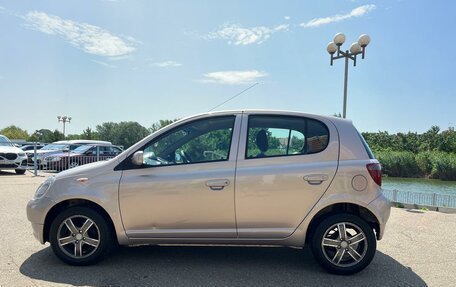 Toyota Vitz, 2001 год, 445 000 рублей, 2 фотография