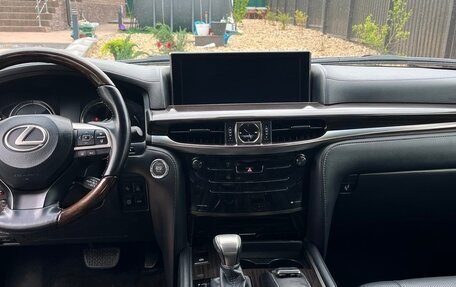 Lexus LX III, 2017 год, 7 000 000 рублей, 8 фотография