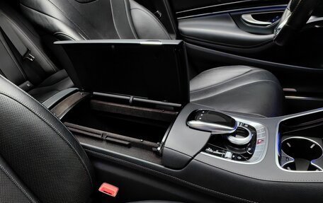 Mercedes-Benz S-Класс, 2019 год, 6 700 000 рублей, 38 фотография