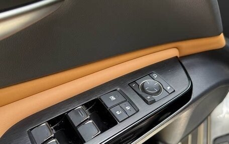 Lexus ES VII, 2022 год, 3 575 000 рублей, 10 фотография