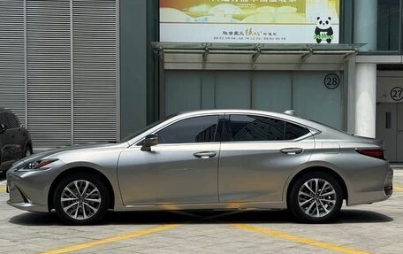 Lexus ES VII, 2022 год, 3 575 000 рублей, 18 фотография