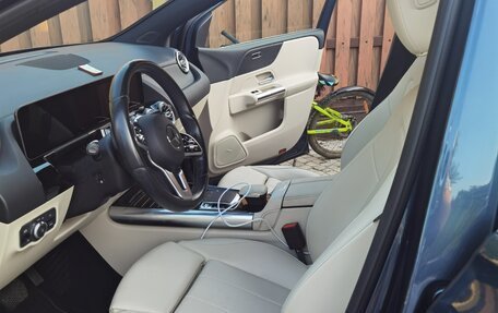 Mercedes-Benz B-Класс, 2019 год, 2 400 000 рублей, 3 фотография