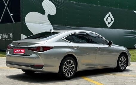 Lexus ES VII, 2022 год, 3 575 000 рублей, 15 фотография