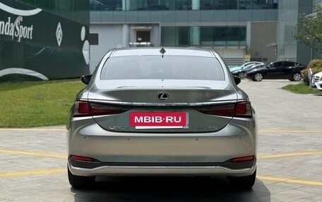 Lexus ES VII, 2022 год, 3 575 000 рублей, 16 фотография