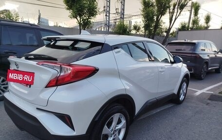 Toyota C-HR I рестайлинг, 2019 год, 2 500 000 рублей, 3 фотография