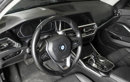BMW 3 серия, 2021 год, 3 250 000 рублей, 3 фотография