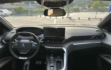 Peugeot 4008, 2022 год, 1 700 000 рублей, 10 фотография