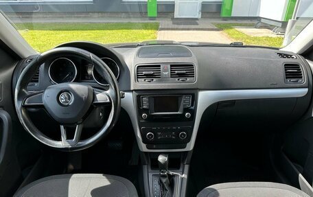 Skoda Yeti I рестайлинг, 2015 год, 1 283 000 рублей, 11 фотография