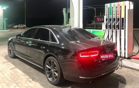 Audi A8, 2011 год, 1 690 000 рублей, 4 фотография