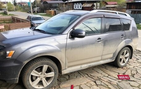 Mitsubishi Outlander III рестайлинг 3, 2010 год, 1 300 000 рублей, 4 фотография