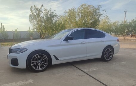 BMW 5 серия, 2021 год, 4 700 000 рублей, 2 фотография