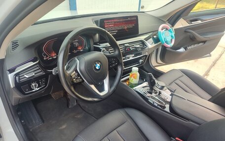 BMW 5 серия, 2021 год, 4 700 000 рублей, 11 фотография