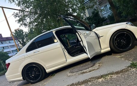 Mercedes-Benz C-Класс, 2013 год, 2 000 000 рублей, 2 фотография