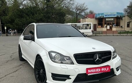 Mercedes-Benz C-Класс, 2013 год, 2 000 000 рублей, 3 фотография