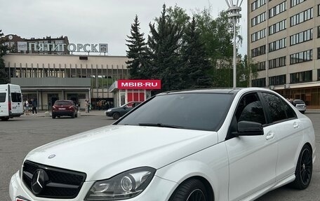 Mercedes-Benz C-Класс, 2013 год, 2 000 000 рублей, 4 фотография