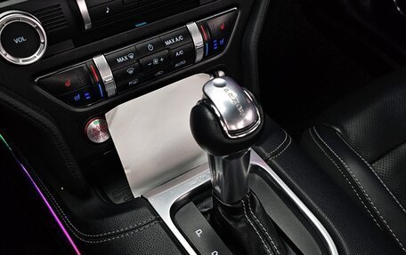 Ford Mustang VI рестайлинг, 2018 год, 2 681 700 рублей, 9 фотография