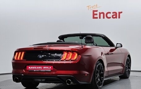 Ford Mustang VI рестайлинг, 2018 год, 2 681 700 рублей, 2 фотография