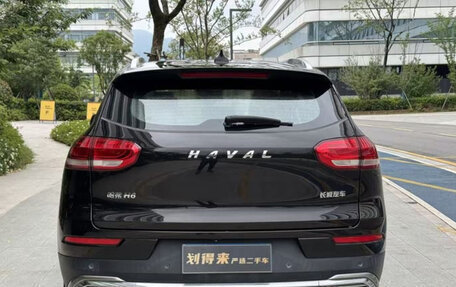 Haval H6, 2022 год, 1 700 000 рублей, 5 фотография