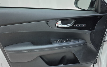KIA Cerato IV, 2021 год, 2 460 000 рублей, 8 фотография