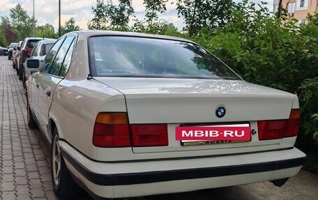 BMW 5 серия, 1989 год, 390 000 рублей, 3 фотография