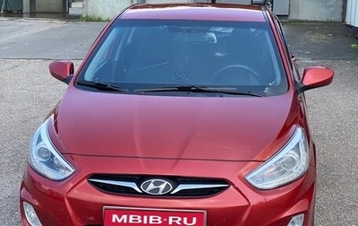 Hyundai Solaris II рестайлинг, 2013 год, 920 000 рублей, 1 фотография