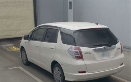 Honda Fit Shuttle I рестайлинг, 2015 год, 1 100 000 рублей, 4 фотография