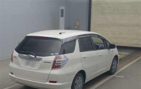 Honda Fit Shuttle I рестайлинг, 2015 год, 1 100 000 рублей, 2 фотография