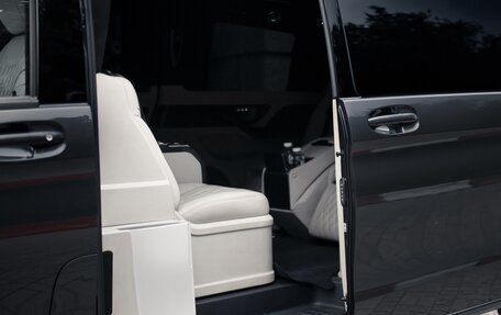 Mercedes-Benz V-Класс, 2021 год, 14 990 000 рублей, 22 фотография