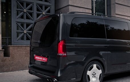 Mercedes-Benz V-Класс, 2021 год, 14 990 000 рублей, 24 фотография