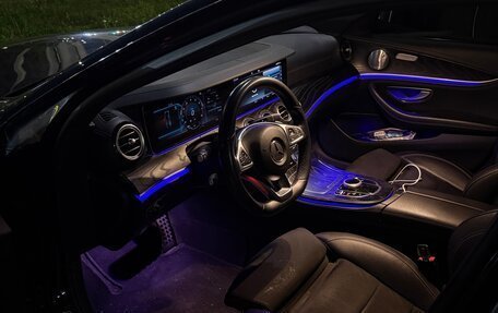 Mercedes-Benz E-Класс, 2018 год, 3 600 000 рублей, 11 фотография